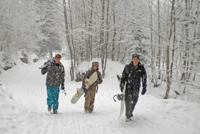  snowboard with an instructor 